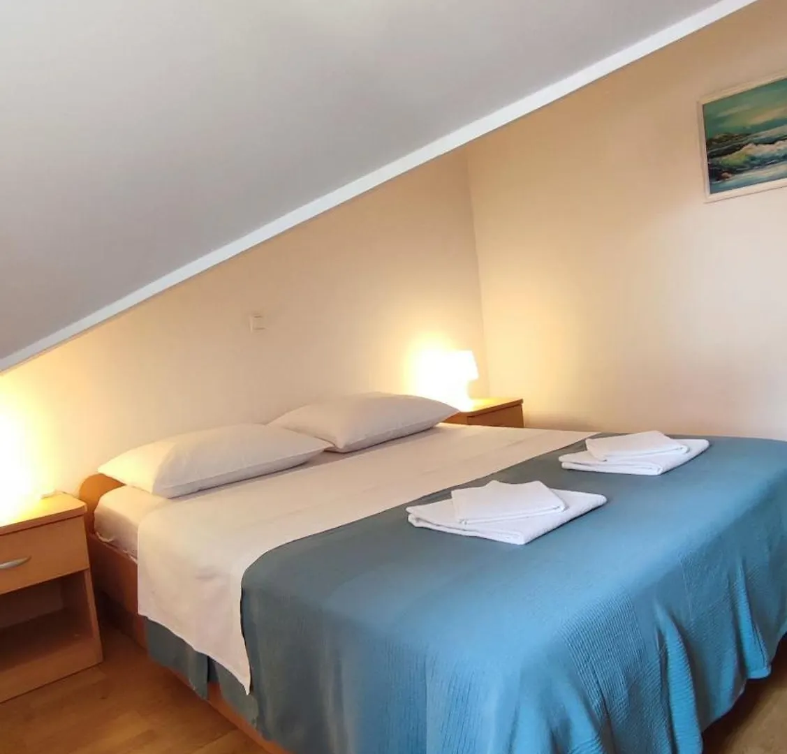 Ferienhaus In Crikvenica Mit Schoener Terrasse